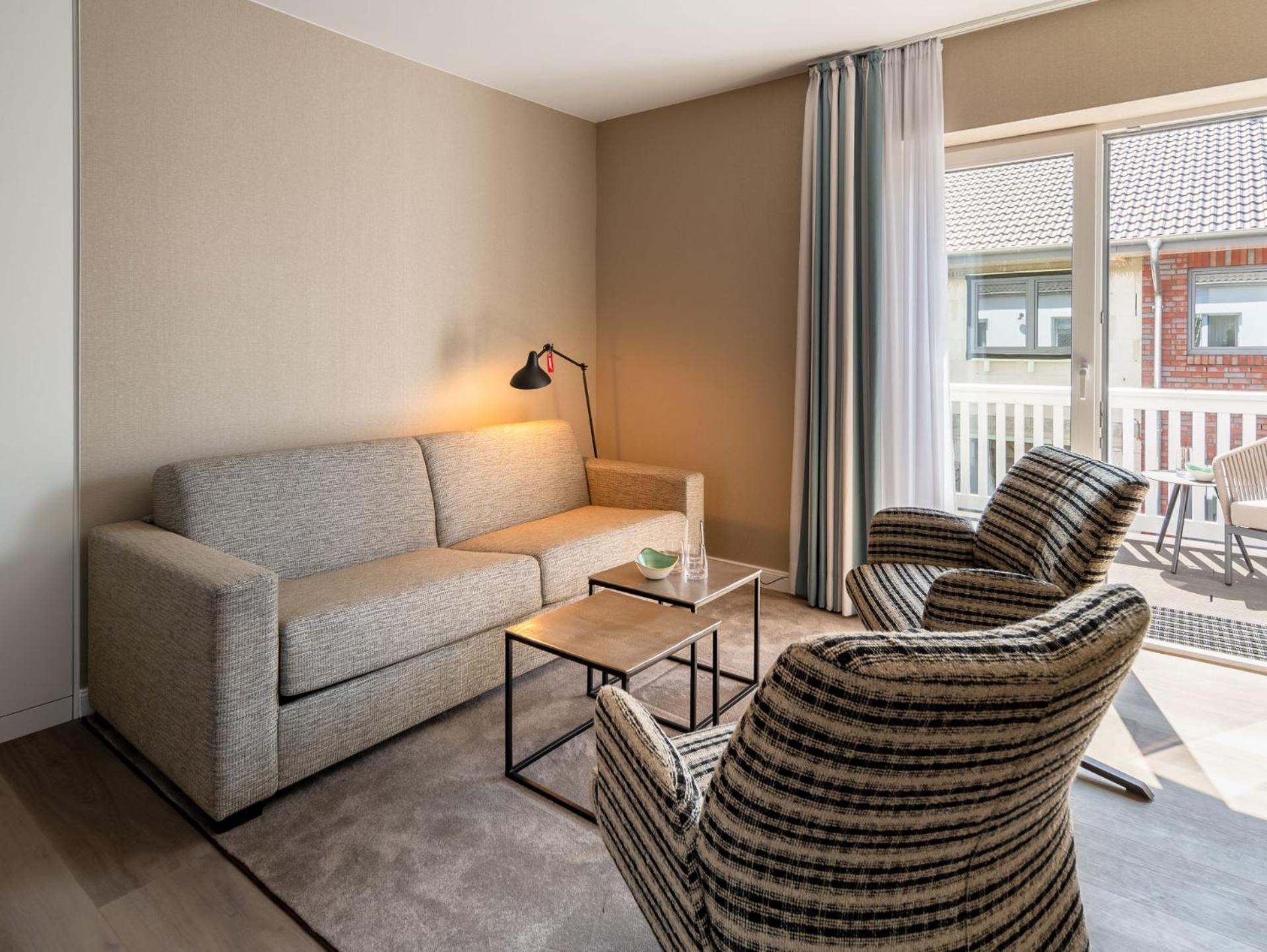הוסום Hotel Am Schlosspark Garni מראה חיצוני תמונה