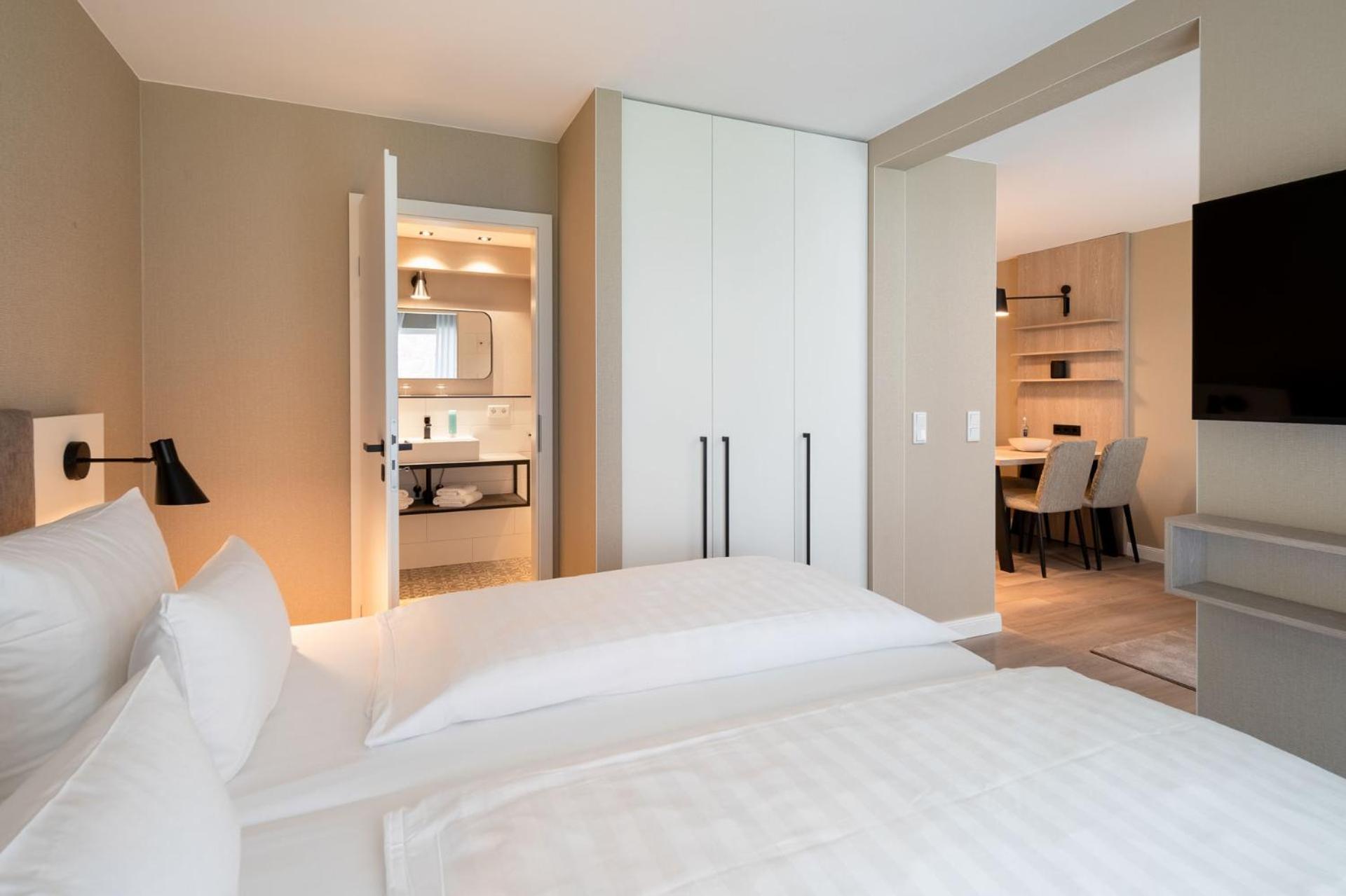 הוסום Hotel Am Schlosspark Garni מראה חיצוני תמונה